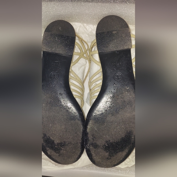 Authentic Chanel Tan Lambskin Thong Sandals w/box and dust bags. Good Condition! - Picture 2 of 10